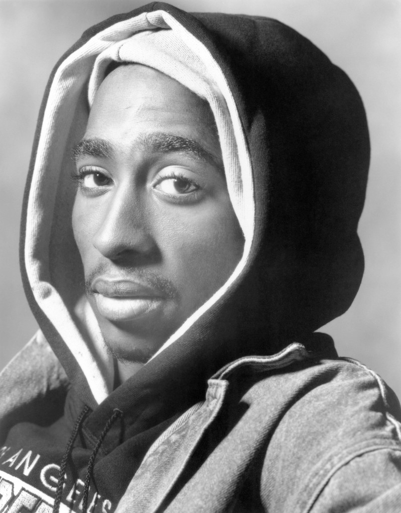 Tupac Shakur starb im Alter von 25 Jahren bei einem Drive-by-Shooting.
