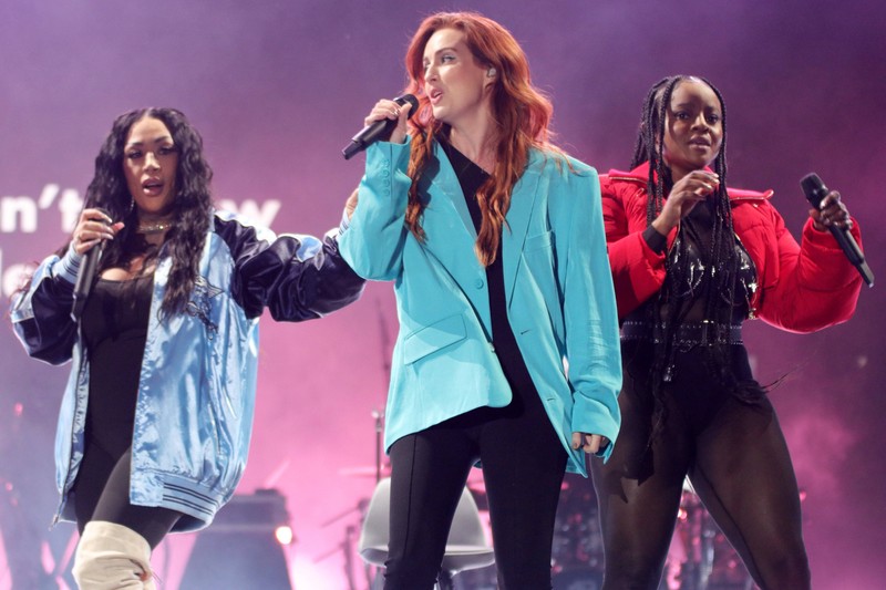 Die Sugababes sind zurück. 2019 feierte die Band ihr Comeback und veröffentlichte 2022 sogar ein neues Album.