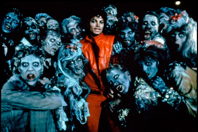 „Thriller“ von Michael Jackson ist ein Song, der in jede Halloween-Playlist gehört.