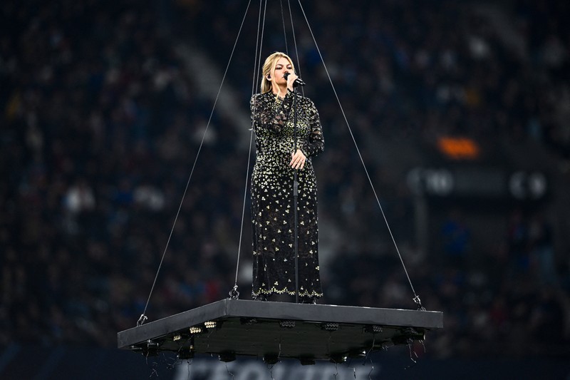 Louane wird 2025 für Frankreich beim ESC antreten.