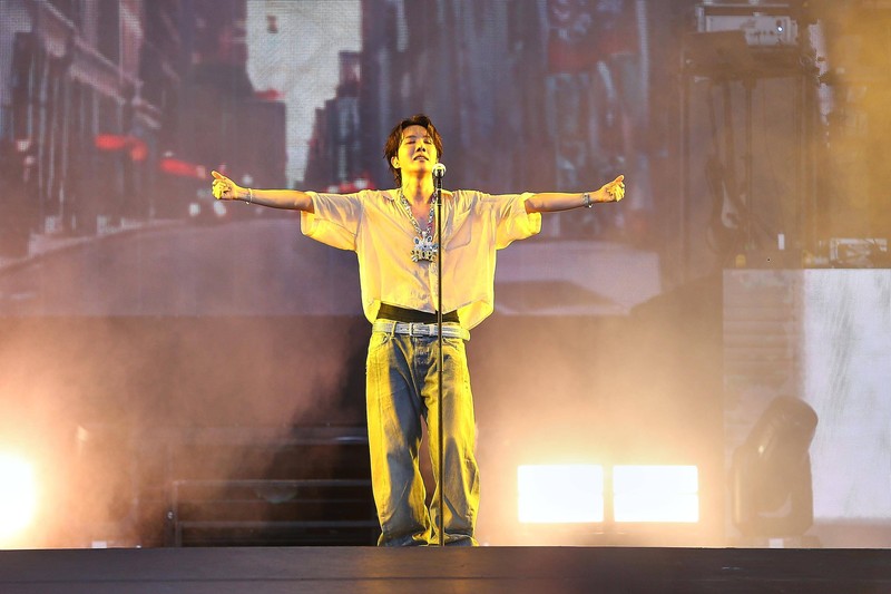 Lollapalooza goes K-Pop.